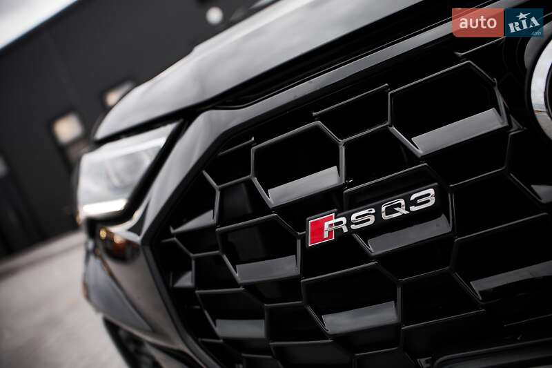 Позашляховик / Кросовер Audi RS Q3 2024 в Києві