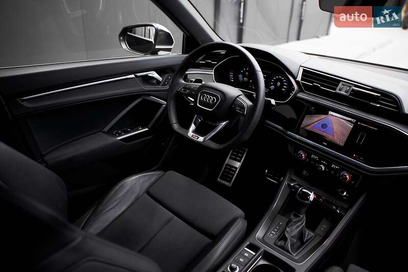 Позашляховик / Кросовер Audi RS Q3 2024 в Києві