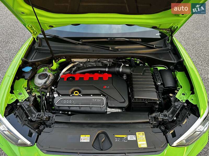 Внедорожник / Кроссовер Audi RS Q3 2021 в Киеве фото 19 Внедорожник / Кроссовер Audi RS Q3 2021 в Киеве