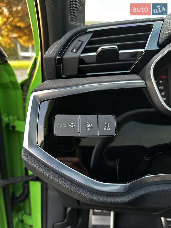 Внедорожник / Кроссовер Audi RS Q3 2021 в Киеве фото 28 Внедорожник / Кроссовер Audi RS Q3 2021 в Киеве