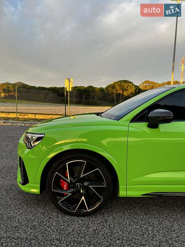 Внедорожник / Кроссовер Audi RS Q3 2021 в Киеве фото 44 Внедорожник / Кроссовер Audi RS Q3 2021 в Киеве