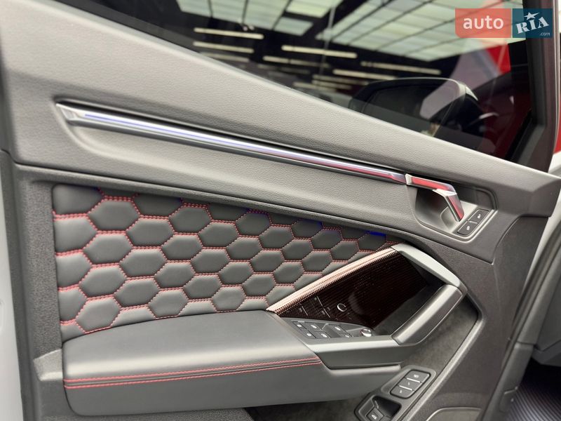 Внедорожник / Кроссовер Audi RS Q3 2023 в Киеве фото 31 Внедорожник / Кроссовер Audi RS Q3 2023 в Киеве