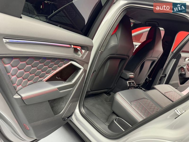 Внедорожник / Кроссовер Audi RS Q3 2023 в Киеве фото 46 Внедорожник / Кроссовер Audi RS Q3 2023 в Киеве