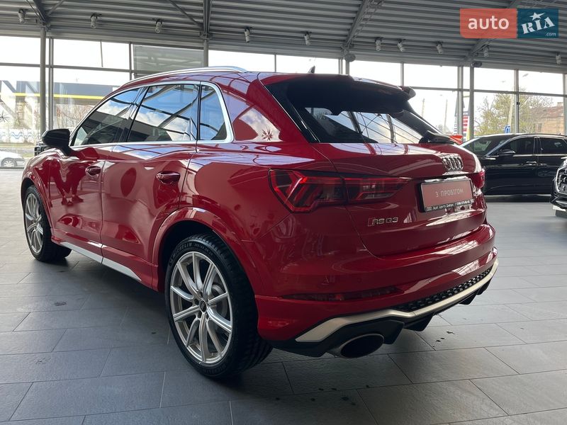 Позашляховик / Кросовер Audi RS Q3 2021 в Дніпрі фото 13 Позашляховик / Кросовер Audi RS Q3 2021 в Дніпрі