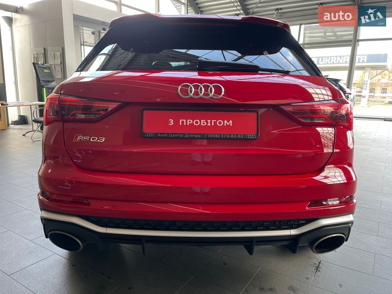 Позашляховик / Кросовер Audi RS Q3 2021 в Дніпрі фото 17 Позашляховик / Кросовер Audi RS Q3 2021 в Дніпрі