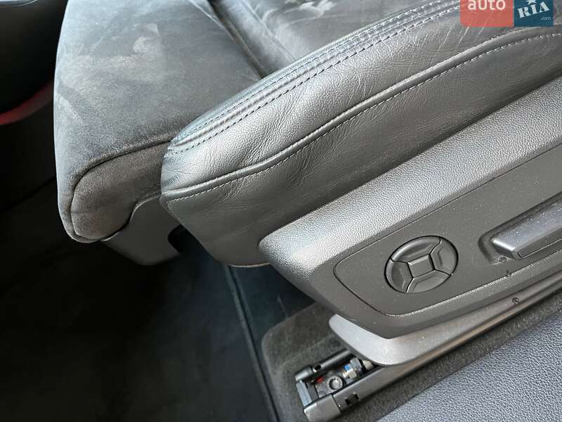 Позашляховик / Кросовер Audi RS Q3 2021 в Дніпрі фото 31 Позашляховик / Кросовер Audi RS Q3 2021 в Дніпрі