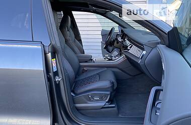 Внедорожник / Кроссовер Audi RS Q8 2021 в 