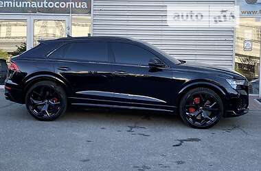 Внедорожник / Кроссовер Audi RS Q8 2021 в 