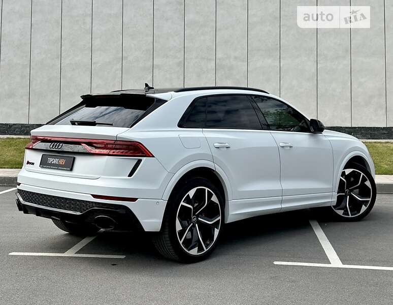 Внедорожник / Кроссовер Audi RS Q8 2020 в Киеве