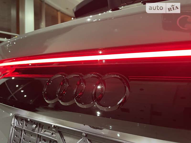 Внедорожник / Кроссовер Audi RS Q8 2023 в Одессе
