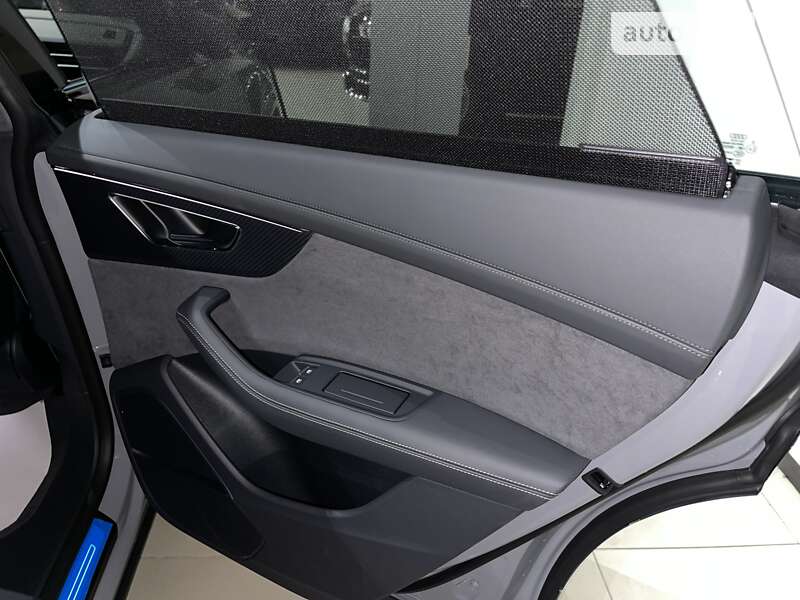 Внедорожник / Кроссовер Audi RS Q8 2023 в Одессе