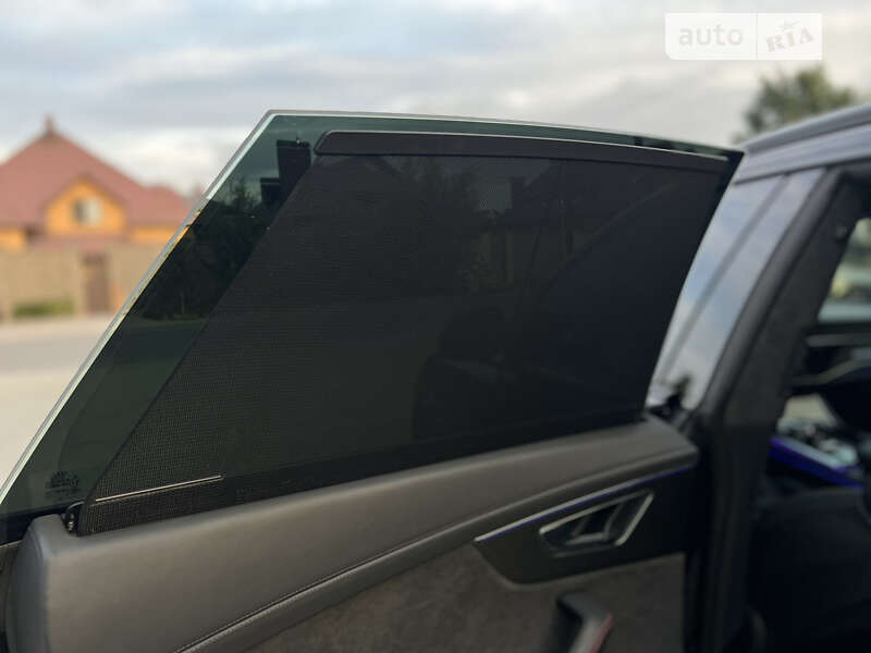 Внедорожник / Кроссовер Audi RS Q8 2021 в Виннице