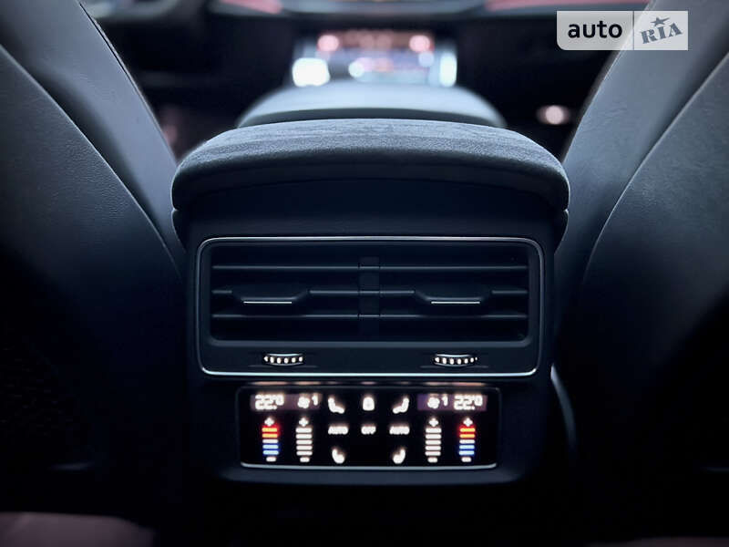 Внедорожник / Кроссовер Audi RS Q8 2021 в Одессе фото 46 Внедорожник / Кроссовер Audi RS Q8 2021 в Одессе
