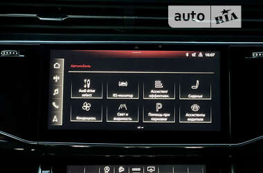 Внедорожник / Кроссовер Audi RS Q8 2021 в 
