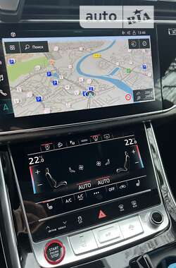 Внедорожник / Кроссовер Audi RS Q8 2021 в 