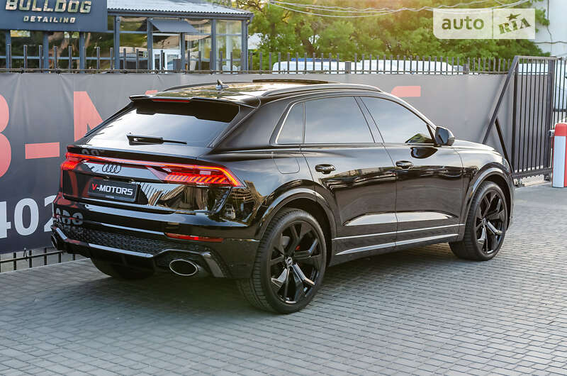 Внедорожник / Кроссовер Audi RS Q8 2020 в Киеве