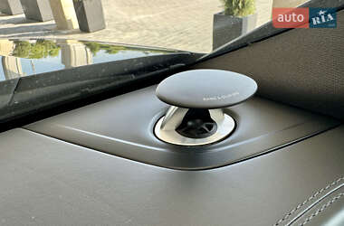 Внедорожник / Кроссовер Audi RS Q8 2021 в 
