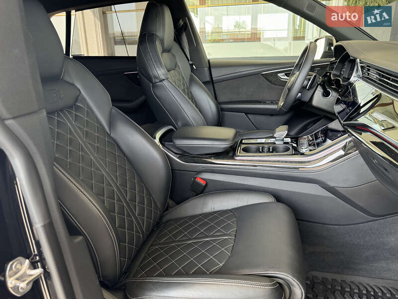 Позашляховик / Кросовер Audi RS Q8 2021 в Львові