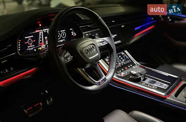 Внедорожник / Кроссовер Audi RS Q8 2021 в 