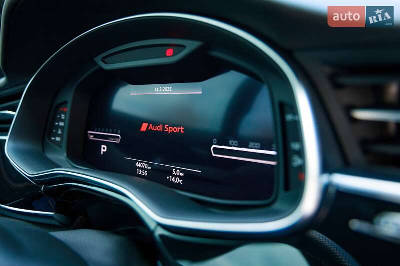 Внедорожник / Кроссовер Audi RS Q8 2021 в Днепре