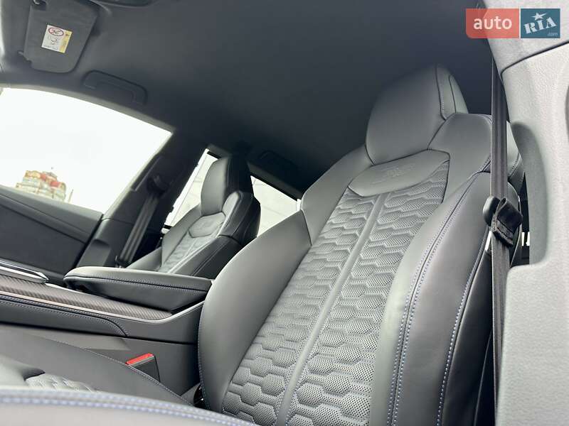 Внедорожник / Кроссовер Audi RS Q8 2025 в Киеве