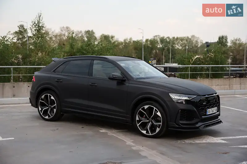 Внедорожник / Кроссовер Audi RS Q8 2020 в 