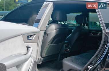 Внедорожник / Кроссовер Audi RS Q8 2023 в 