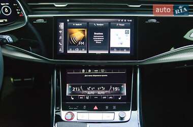 Внедорожник / Кроссовер Audi RS Q8 2023 в 