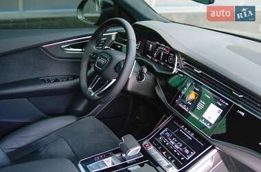 Внедорожник / Кроссовер Audi RS Q8 2023 в 
