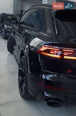 Внедорожник / Кроссовер Audi RS Q8 2024 в 