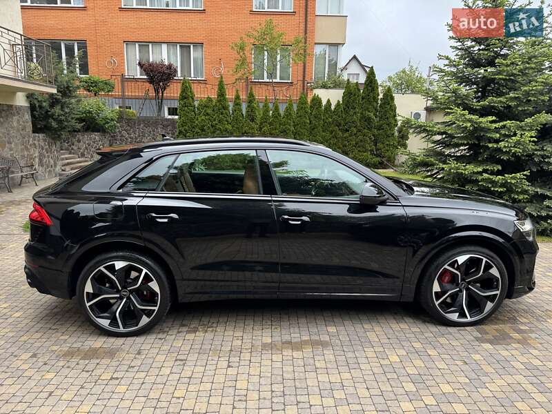Внедорожник / Кроссовер Audi RS Q8 2021 в Киеве