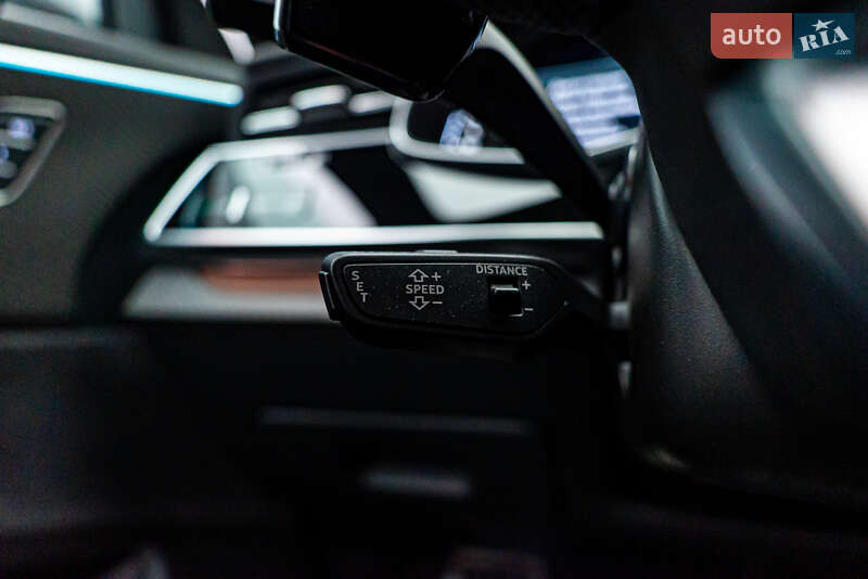 Внедорожник / Кроссовер Audi RS Q8 2023 в Киеве фото 21 Внедорожник / Кроссовер Audi RS Q8 2023 в Киеве
