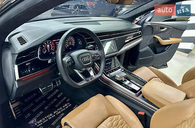 Внедорожник / Кроссовер Audi RS Q8 2020 в 