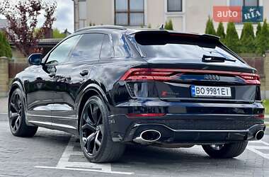 Внедорожник / Кроссовер Audi RS Q8 2021 в 