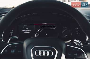 Позашляховик / Кросовер Audi RS Q8 2023 в 
