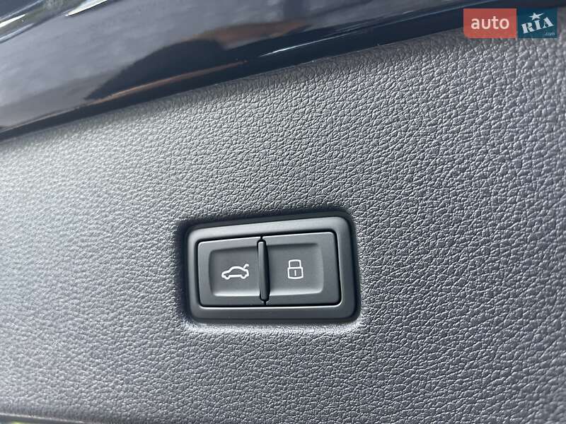 Позашляховик / Кросовер Audi RS Q8 2023 в Києві фото 27 Позашляховик / Кросовер Audi RS Q8 2023 в Києві