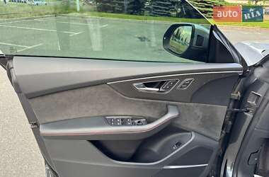 Внедорожник / Кроссовер Audi RS Q8 2021 в 