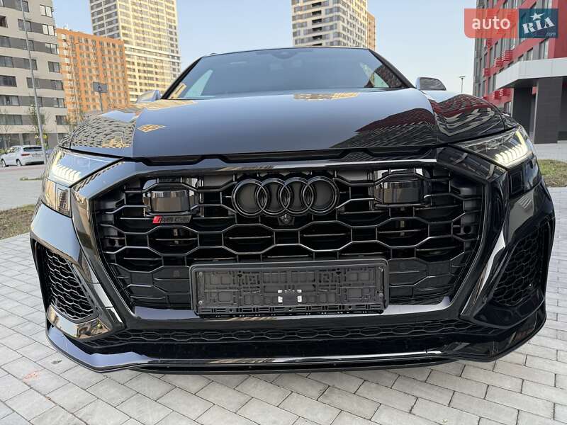 Внедорожник / Кроссовер Audi RS Q8 2024 в Киеве
