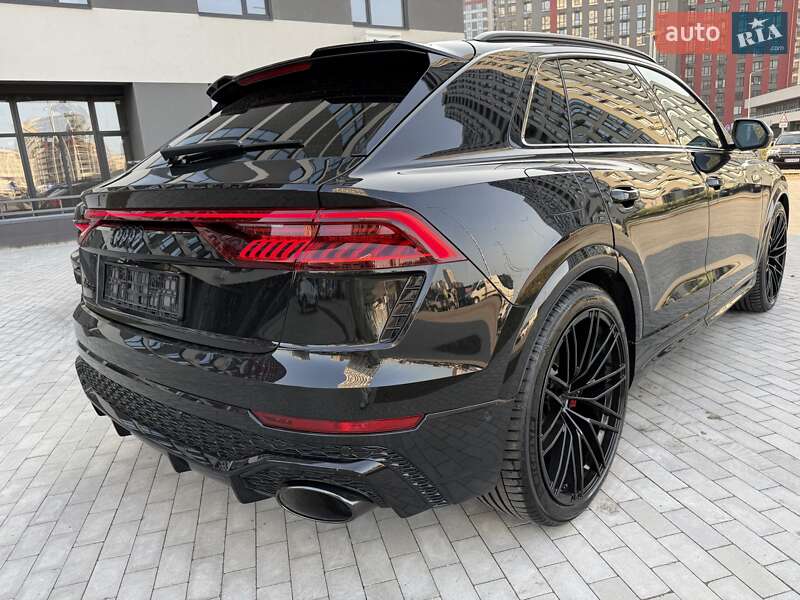 Внедорожник / Кроссовер Audi RS Q8 2024 в Киеве