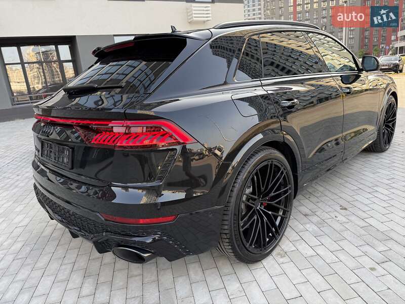Внедорожник / Кроссовер Audi RS Q8 2024 в Киеве