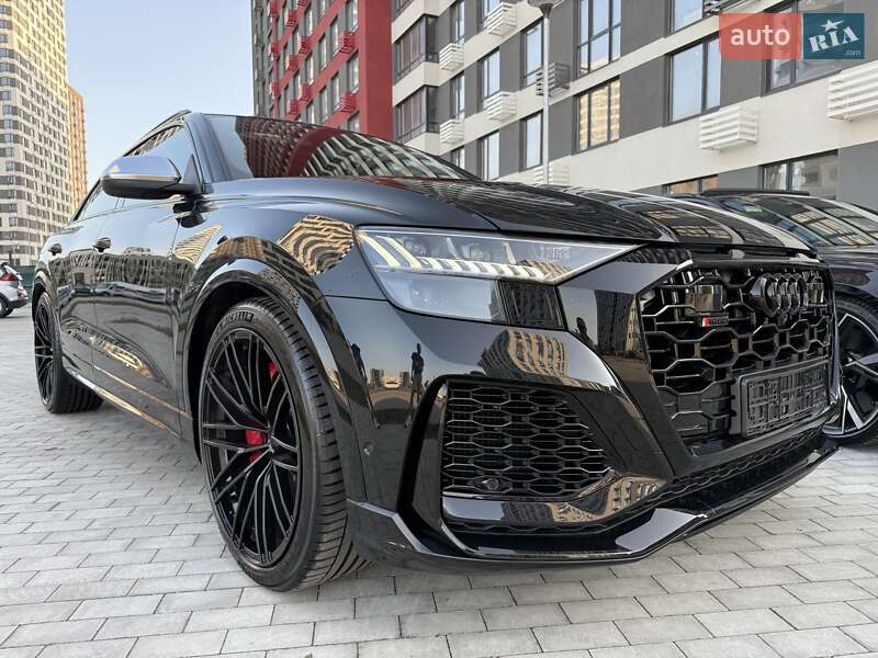 Внедорожник / Кроссовер Audi RS Q8 2024 в Киеве