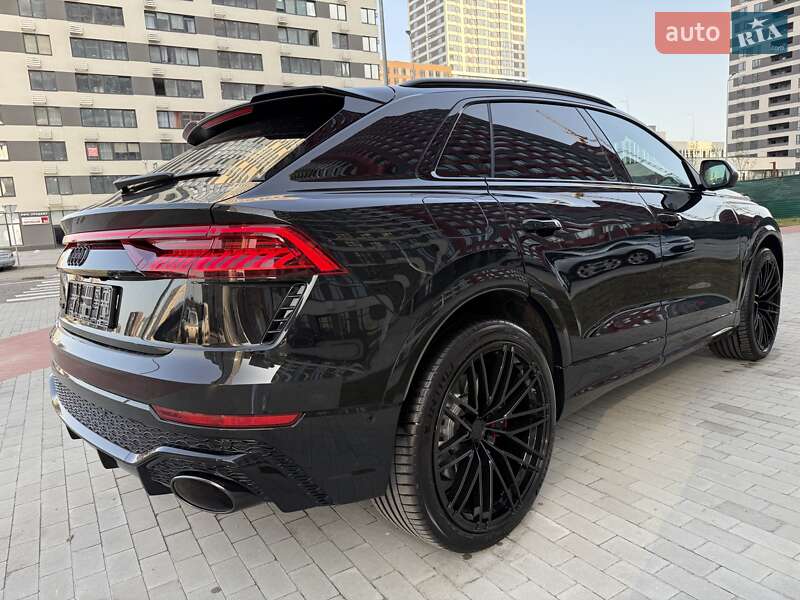 Внедорожник / Кроссовер Audi RS Q8 2024 в Киеве