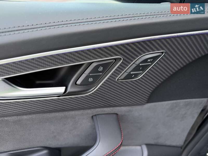 Внедорожник / Кроссовер Audi RS Q8 2024 в Киеве