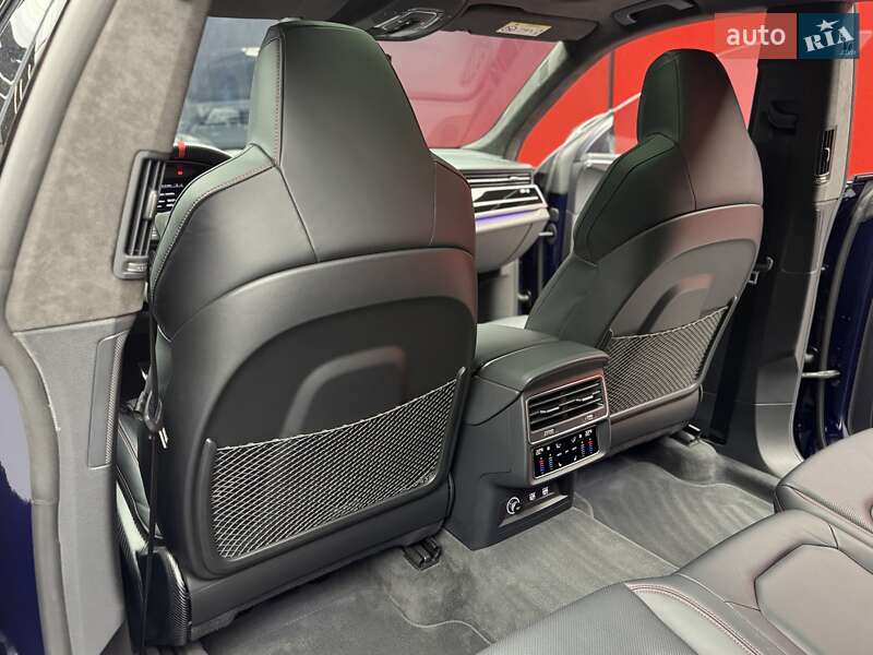Внедорожник / Кроссовер Audi RS Q8 2020 в Киеве