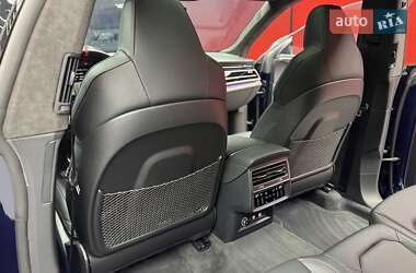 Внедорожник / Кроссовер Audi RS Q8 2020 в 