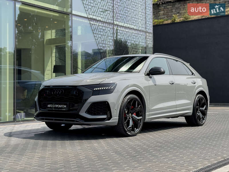 Внедорожник / Кроссовер Audi RS Q8 2023 в 