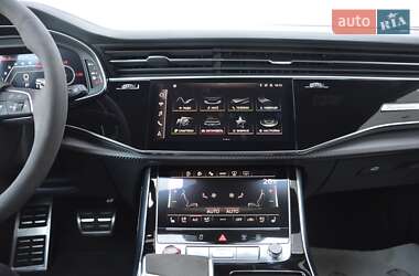 Внедорожник / Кроссовер Audi RS Q8 2021 в 