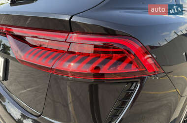 Внедорожник / Кроссовер Audi RS Q8 2020 в 