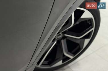 Внедорожник / Кроссовер Audi RS Q8 2023 в 