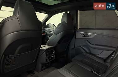 Внедорожник / Кроссовер Audi RS Q8 2023 в 